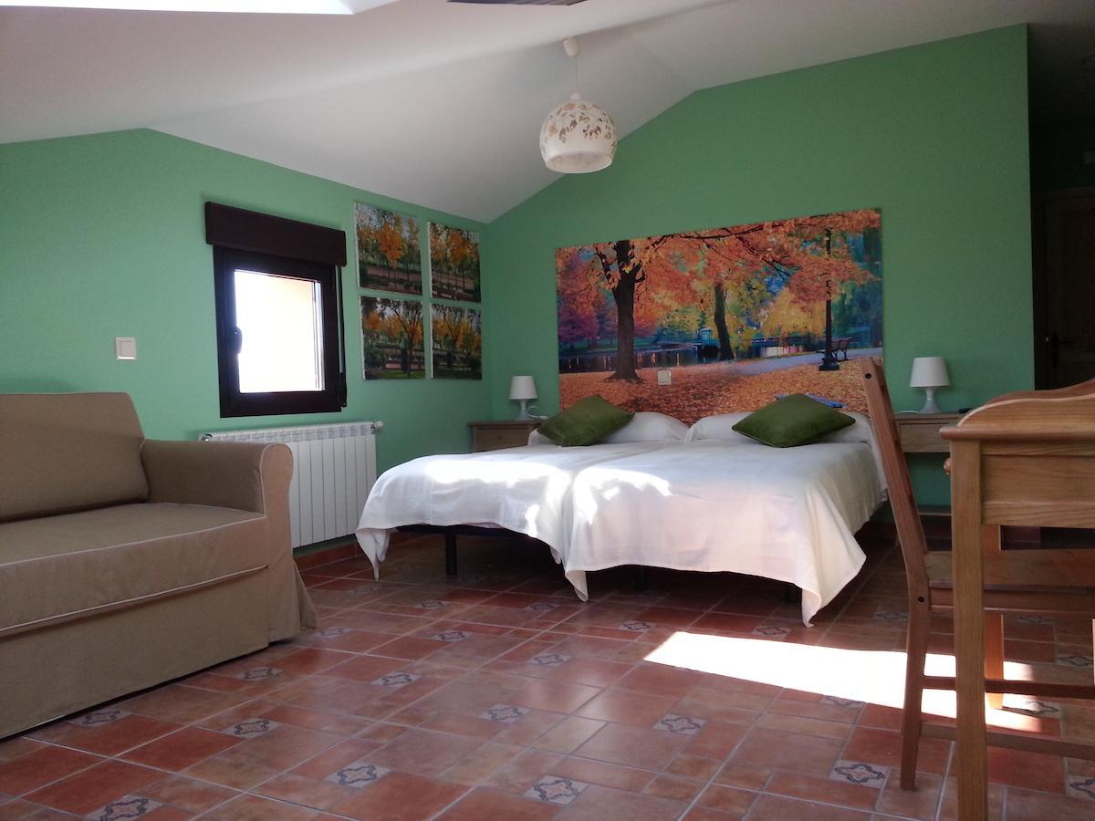 Hotel Rural La Casa Del Tio Telesforo Trescasas Oda fotoğraf